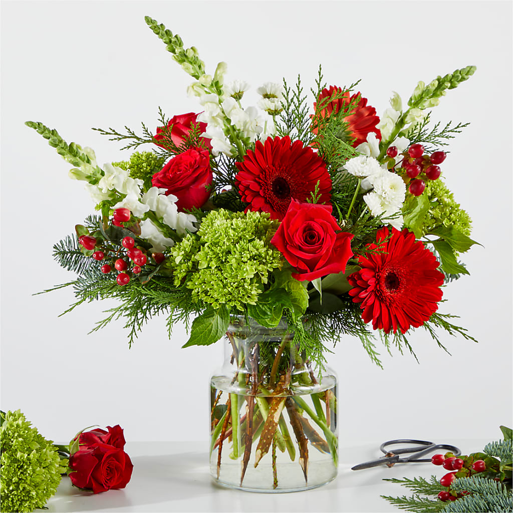 Merry Moment Bouquet – A Florist Original – JANIE'S COUNTRY GALLERY FLORIST, Bristol VA
