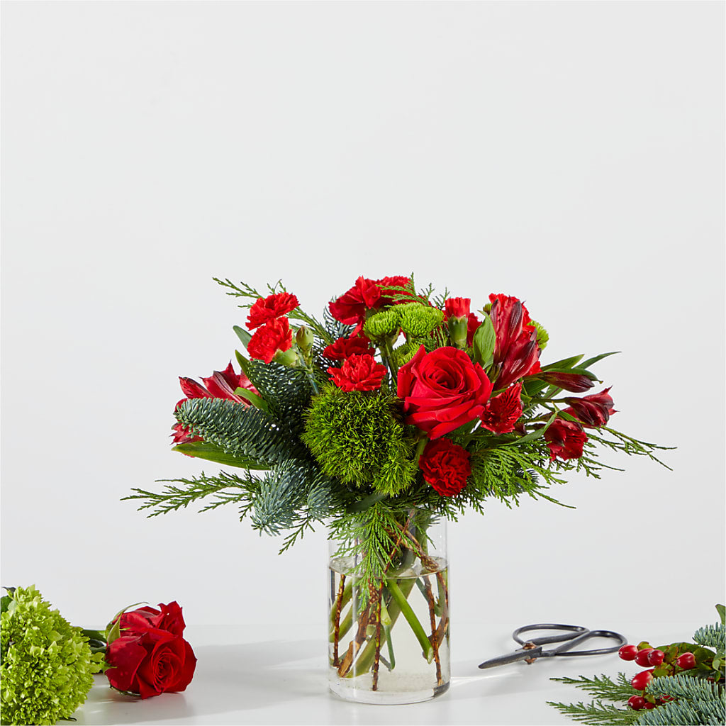 Merry Moment Bouquet – A Florist Original – JANIE'S COUNTRY GALLERY FLORIST, Bristol VA