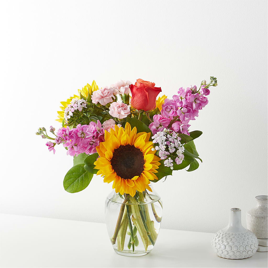 Yellow Brick Road Bouquet – JANIE'S COUNTRY GALLERY FLORIST, Bristol VA