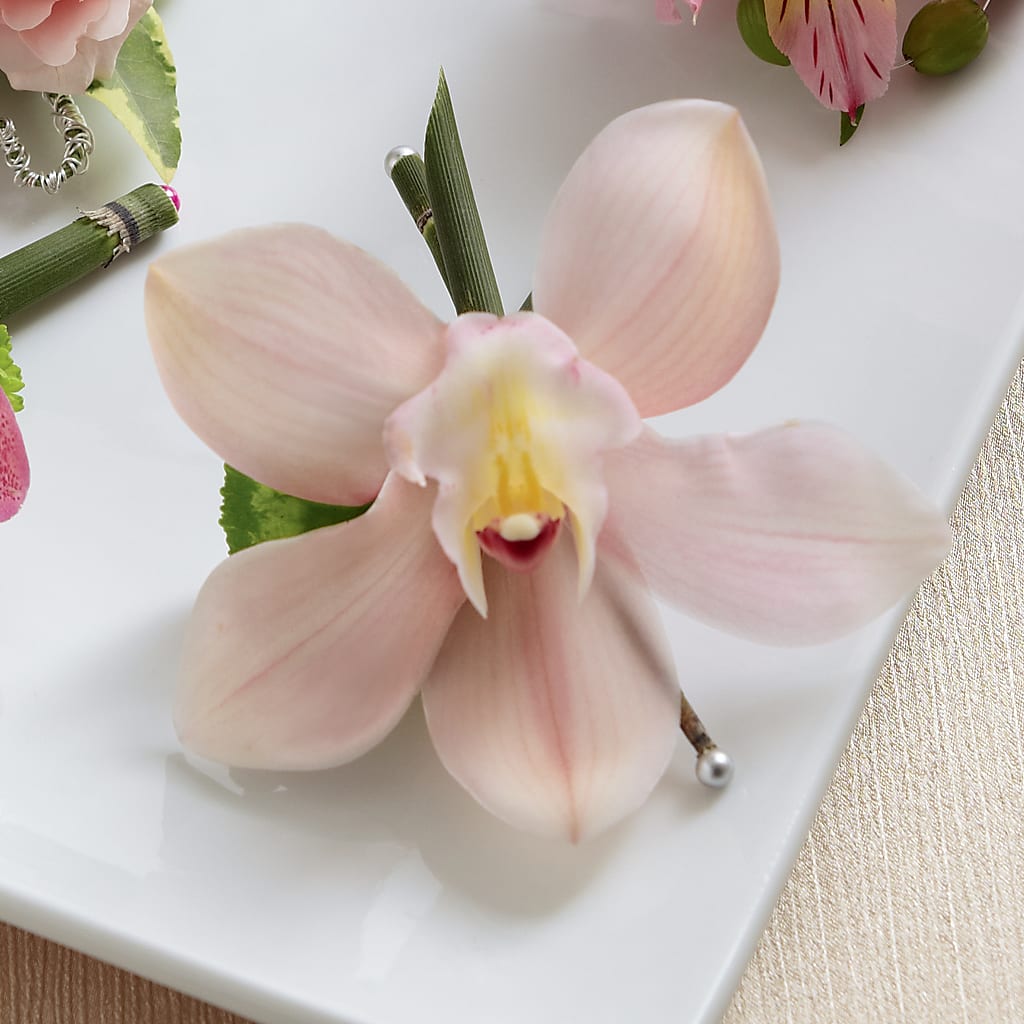 Pink Cymbidium Boutonniere – JANIE'S COUNTRY GALLERY FLORIST, Bristol VA