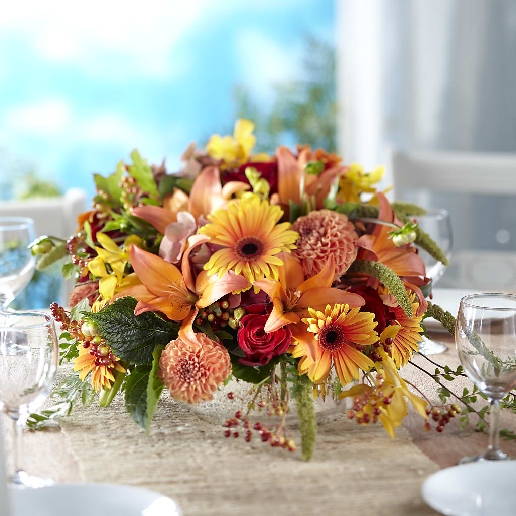One and Only Centerpiece – JANIE'S COUNTRY GALLERY FLORIST, Bristol VA