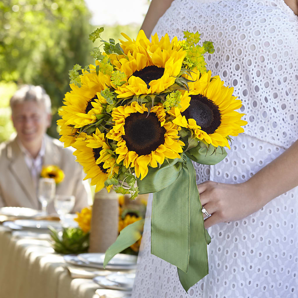 Free Spirit Bouquet – JANIE'S COUNTRY GALLERY FLORIST, Bristol VA