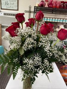 Classic Red Roses – JANIE'S COUNTRY GALLERY FLORIST, Bristol VA
