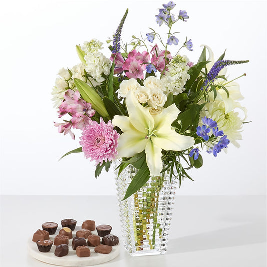 Winter Celebration Bouquet – JANIE'S COUNTRY GALLERY FLORIST, Bristol VA