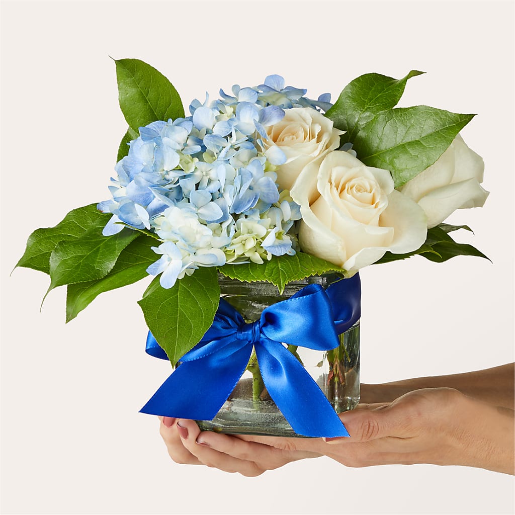 Sky Blue Delight Bouquet – JANIE'S COUNTRY GALLERY FLORIST, Bristol VA