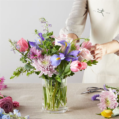 Pastel Tradition - A Florist Original – JANIE'S COUNTRY GALLERY FLORIST, Bristol VA