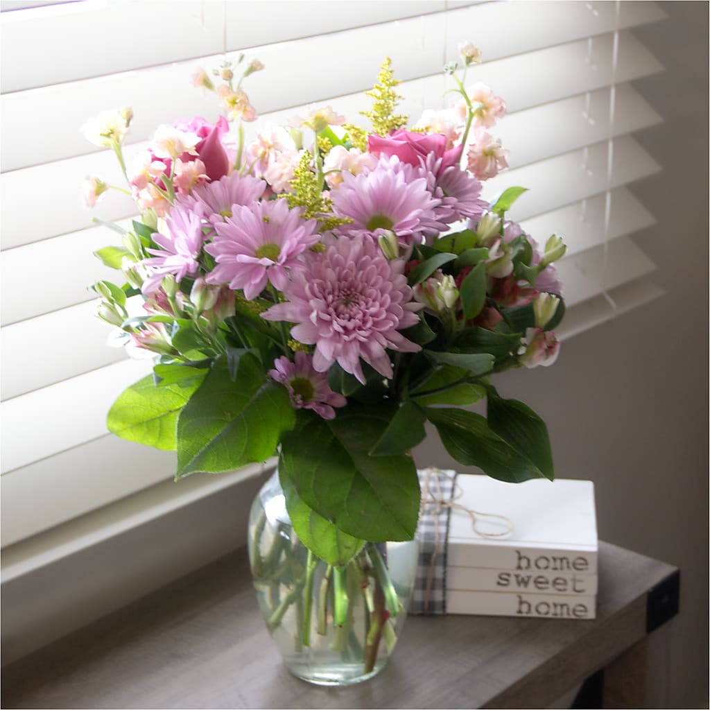 Pastel Tradition - A Florist Original – JANIE'S COUNTRY GALLERY FLORIST, Bristol VA
