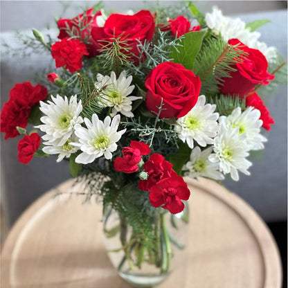 Seasonal Magic Bouquet – JANIE'S COUNTRY GALLERY FLORIST, Bristol VA