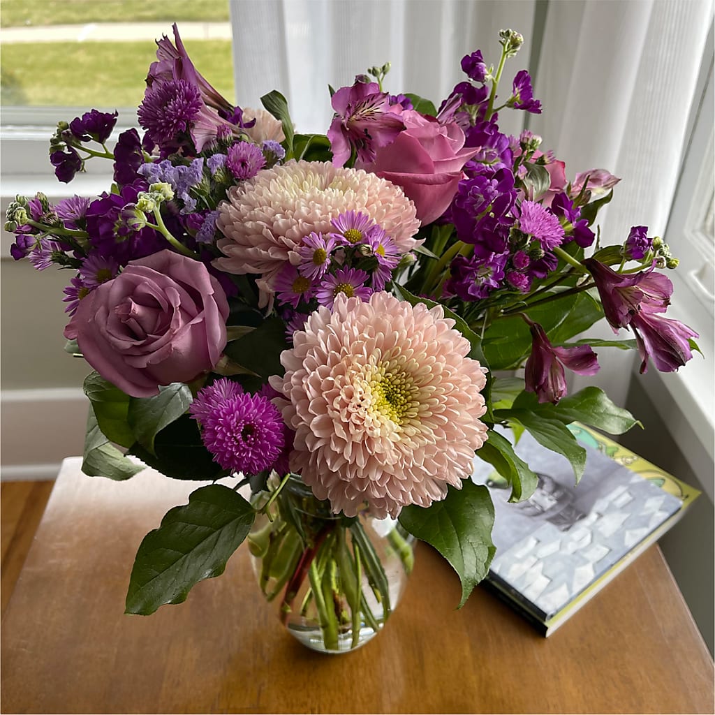 Ultraviolet Bouquet – JANIE'S COUNTRY GALLERY FLORIST, Bristol VA