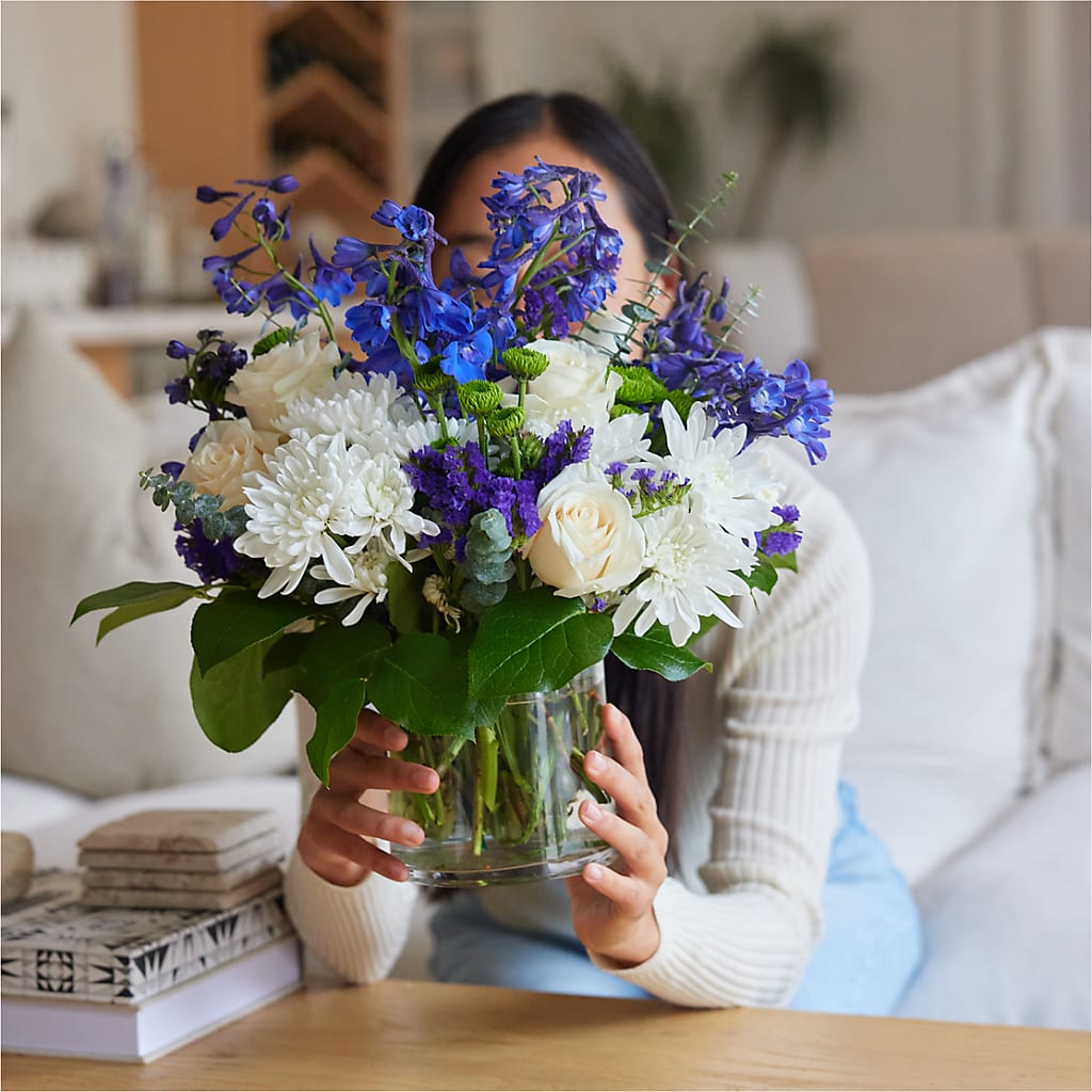 Cerulean Waves Bouquet – JANIE'S COUNTRY GALLERY FLORIST, Bristol VA