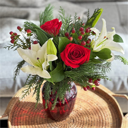 Evergreen Delight Bouquet – JANIE'S COUNTRY GALLERY FLORIST, Bristol VA