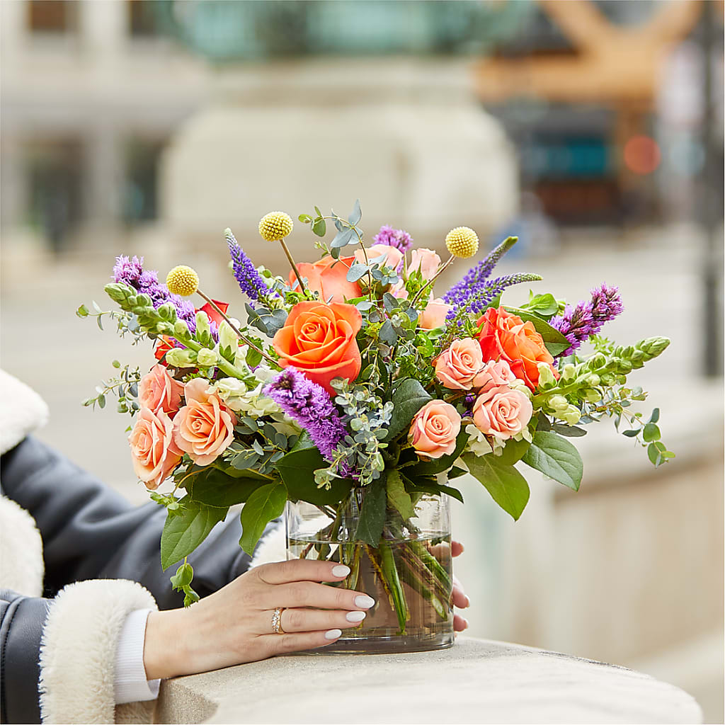 The Standout Bouquet – JANIE'S COUNTRY GALLERY FLORIST, Bristol VA