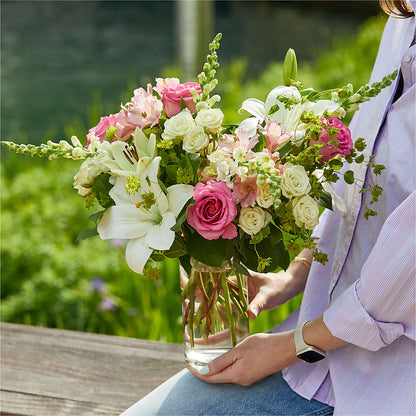 Fondly Bouquet – JANIE'S COUNTRY GALLERY FLORIST, Bristol VA