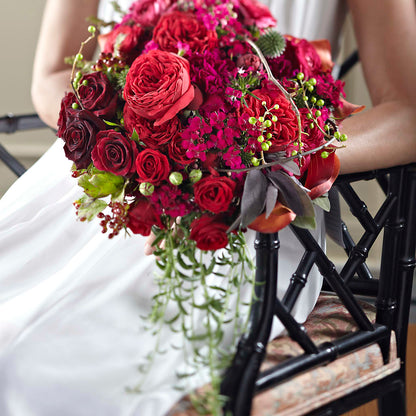 Pure Grace Bouquet – JANIE'S COUNTRY GALLERY FLORIST, Bristol VA